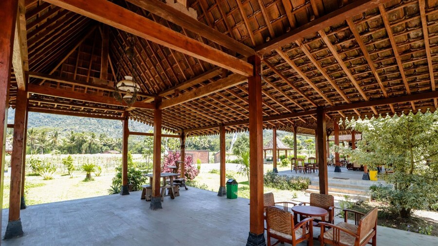 Balkondes Duta Menoreh