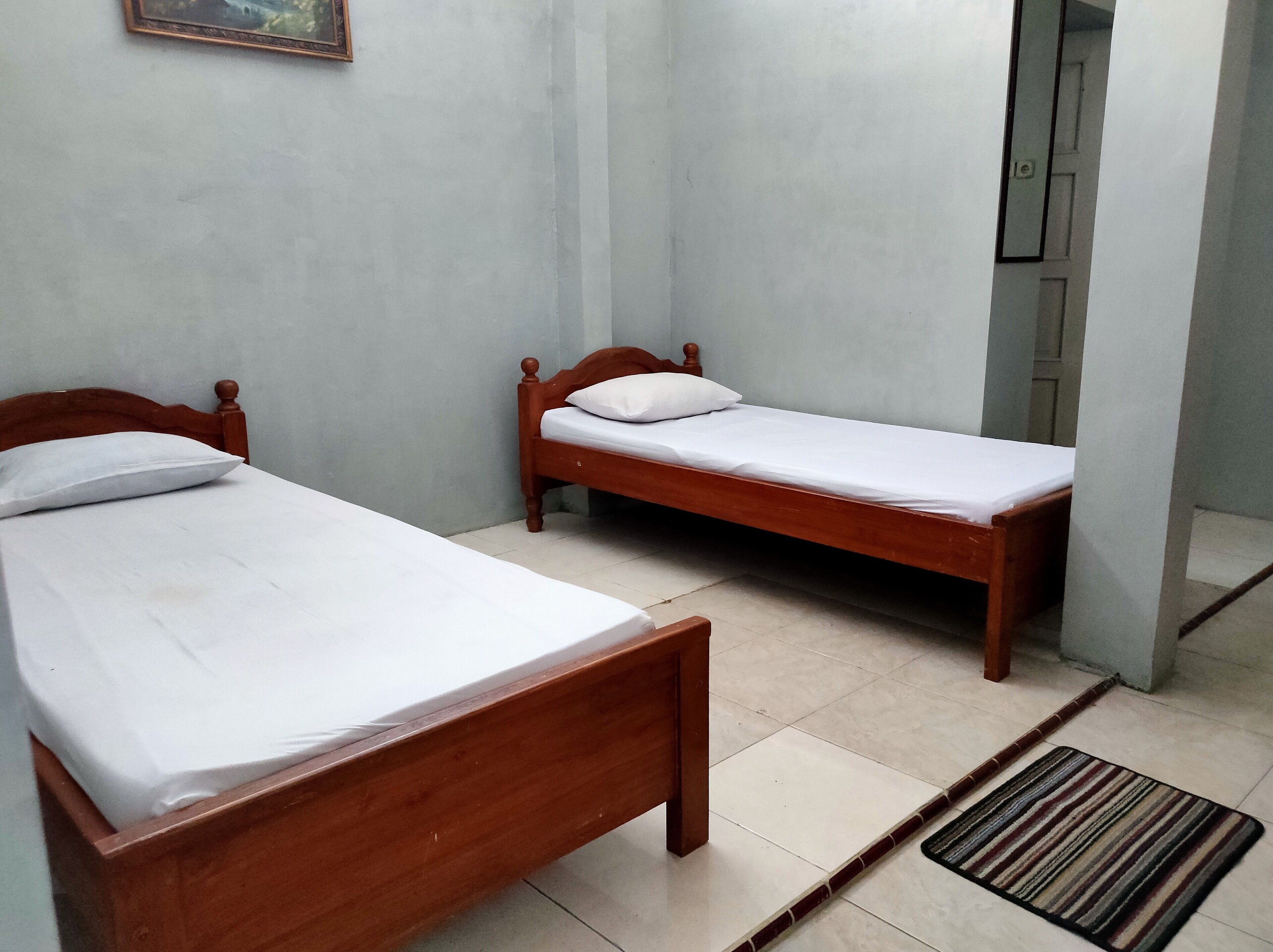Habitación estándar | Escritorio, wifi gratis y ropa de cama 