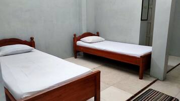 Habitación estándar | Escritorio, wifi gratis y ropa de cama