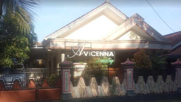 A building with a sign reading "Avicenna." - Avicenna 2 Guesthouse (Demangsari)