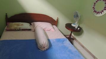 Superior Room | Desk