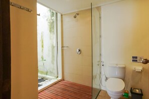Villa - 2 sovrum - bubbelbad (Double) | Badrum | Gratis toalettartiklar, hårtork, handdukar och toalettpapper