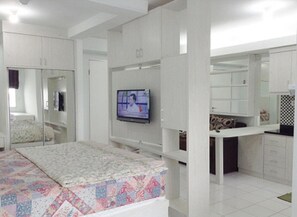 Bed sheets - Apartment Gading Nias Residence (Jakarta)
