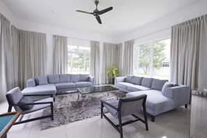 Premium Bungalow | Living area - Desaru Arcadia Villa By Convergence (Bandar Penawar)