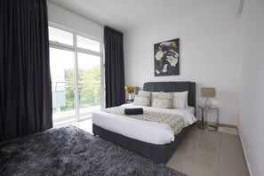 尊荣平房 | 办公桌、熨斗/熨衣板、收费 WiFi、床单