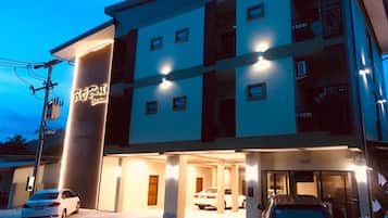 Front of property - evening/night