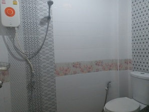 Buồng tắm vòi sen