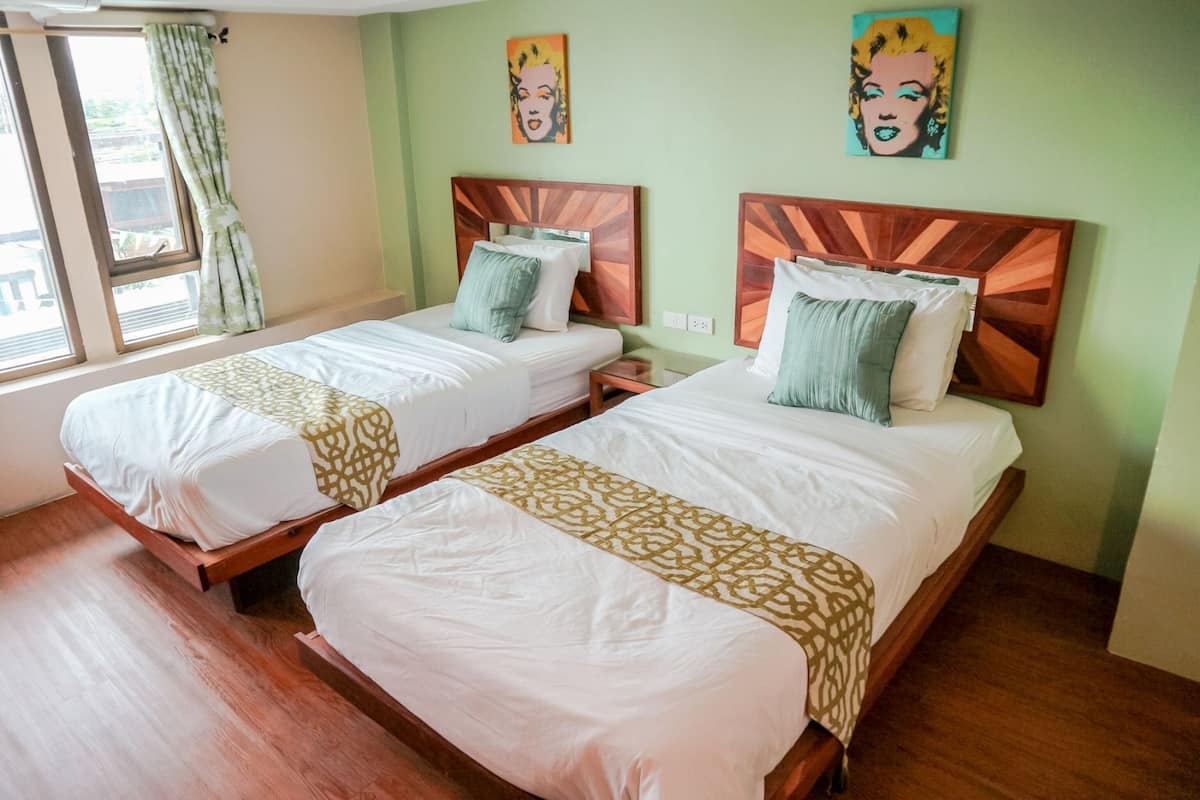 Superior Twin Room | Free WiFi, bed sheets