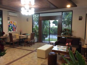 1 habitación, escritorio y wifi gratis