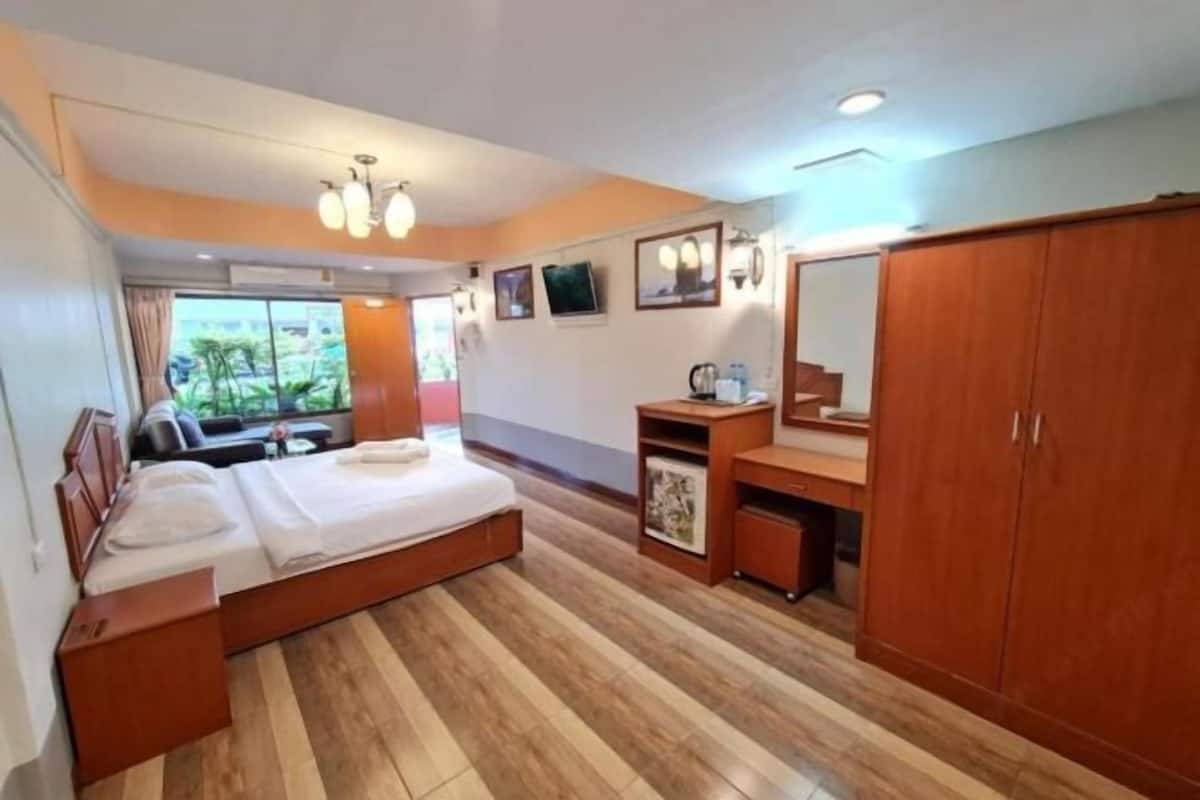 1 habitación, escritorio y wifi gratis