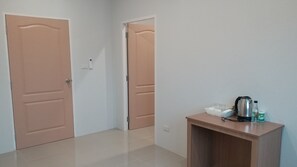 Superior Double Room | Desk, free WiFi - Saney Apartment (Pak Chong)