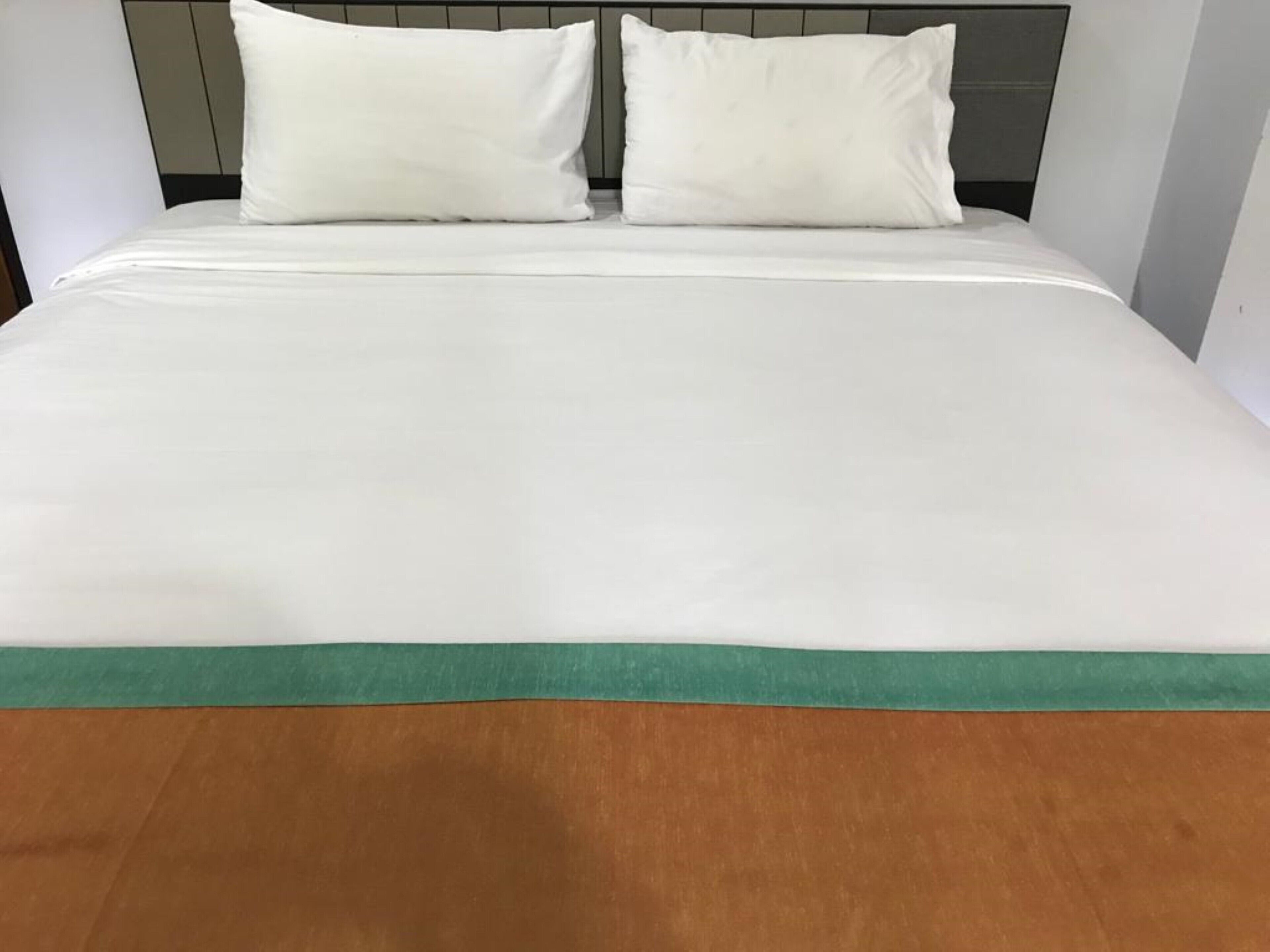 Double Room | Desk, free WiFi, bed sheets