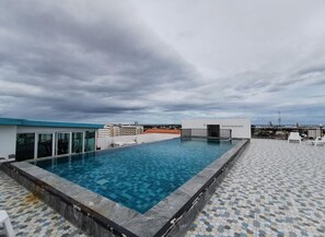 Outdoor pool - The Base Hua Hin (Hua Hin)