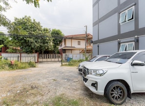 Free self parking