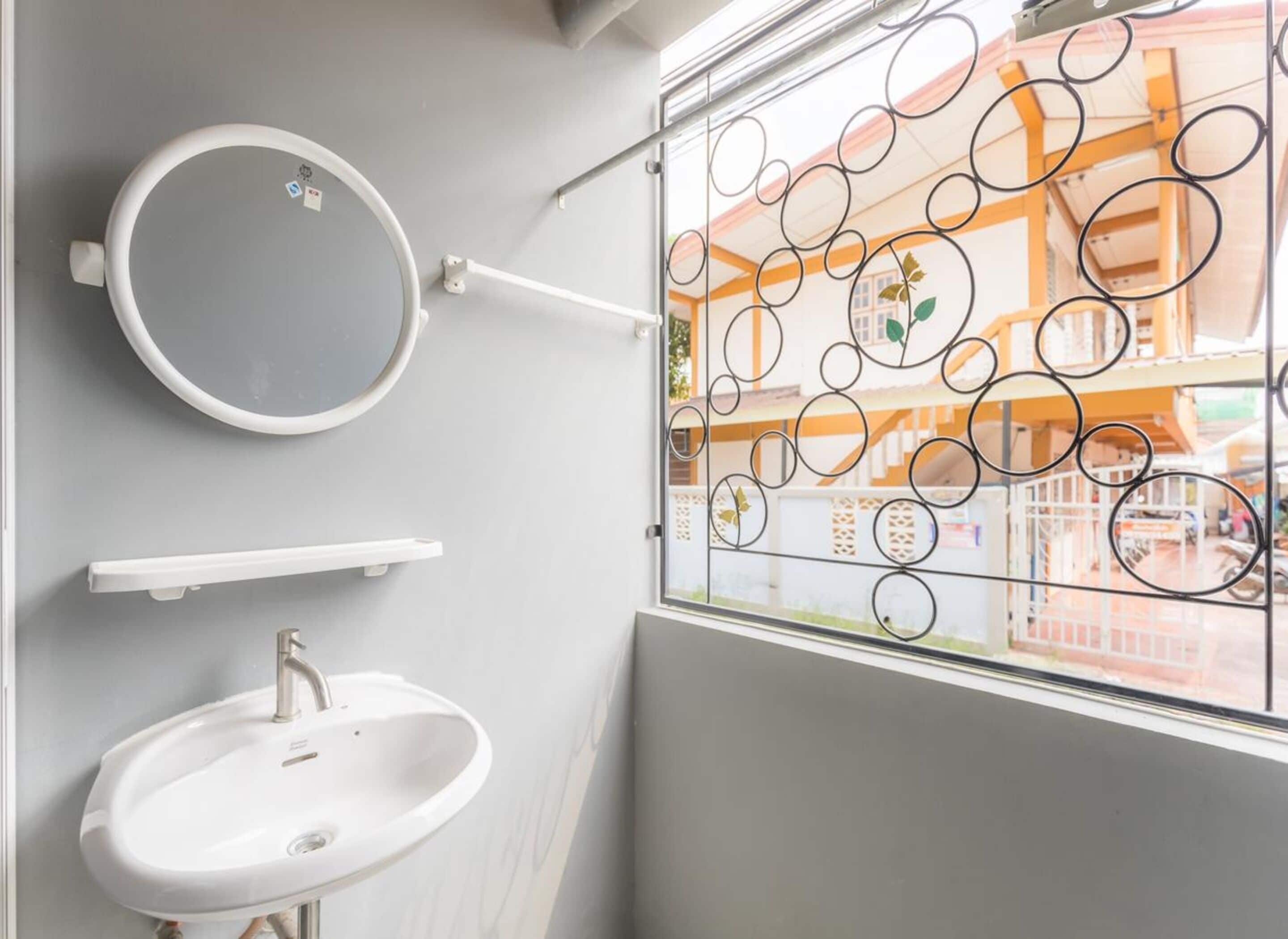 Bruser, brusehoved med spredningseffekt, bidet, håndklæder