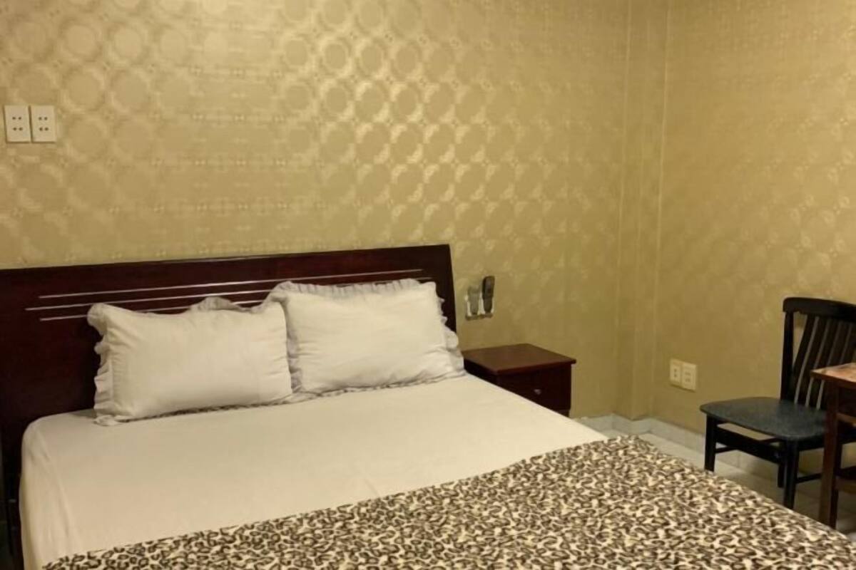 Desk, free WiFi, bed sheets