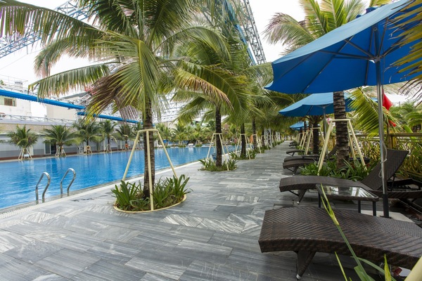 Sun deck