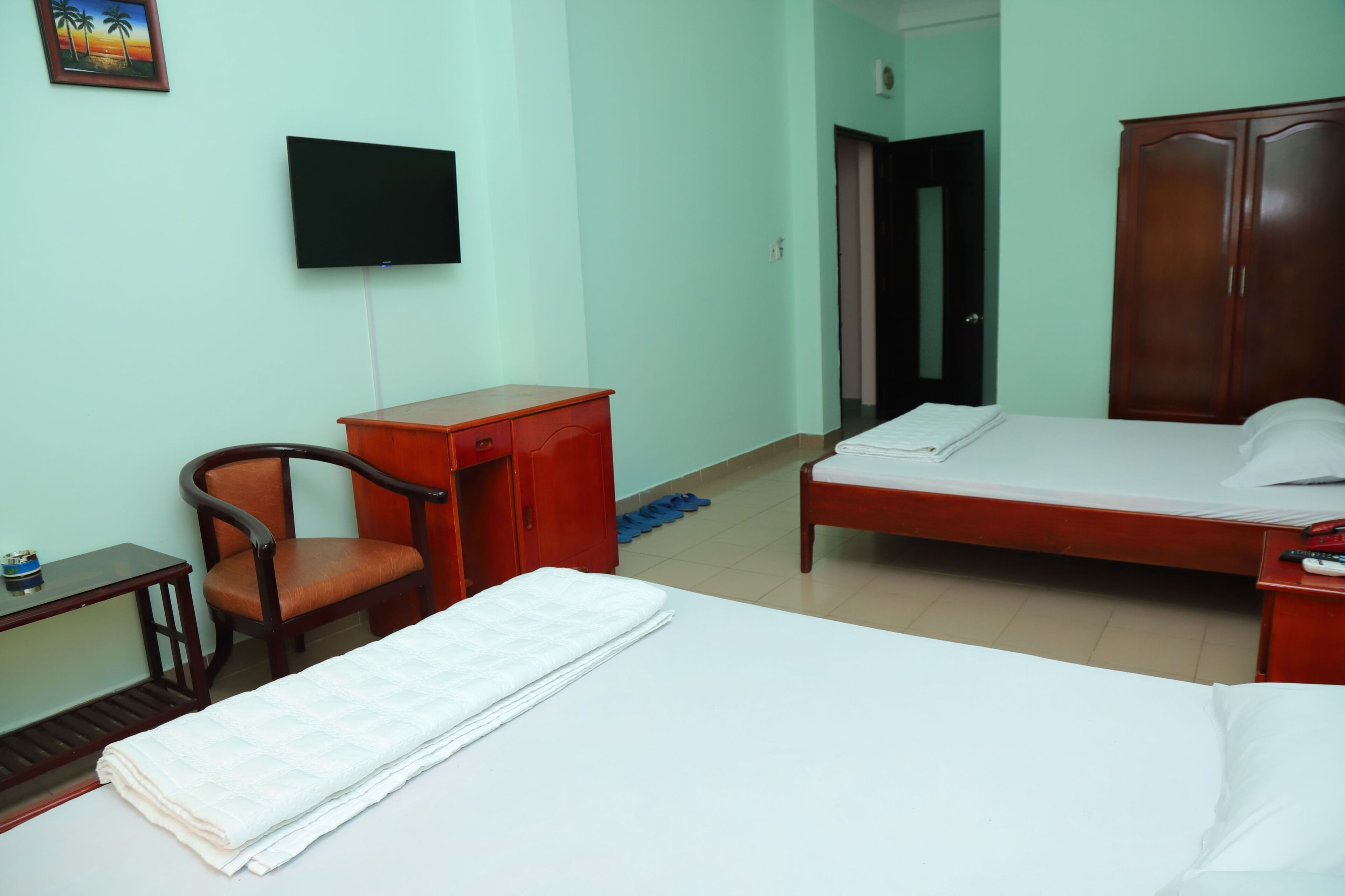 Standard Triple Room | Minibar, free WiFi, bed sheets