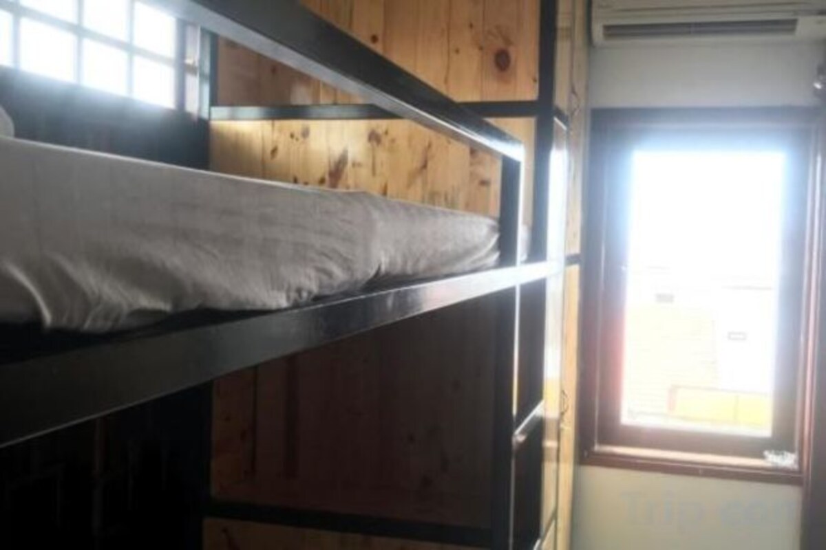 Minibar, desk, soundproofing, iron/ironing board