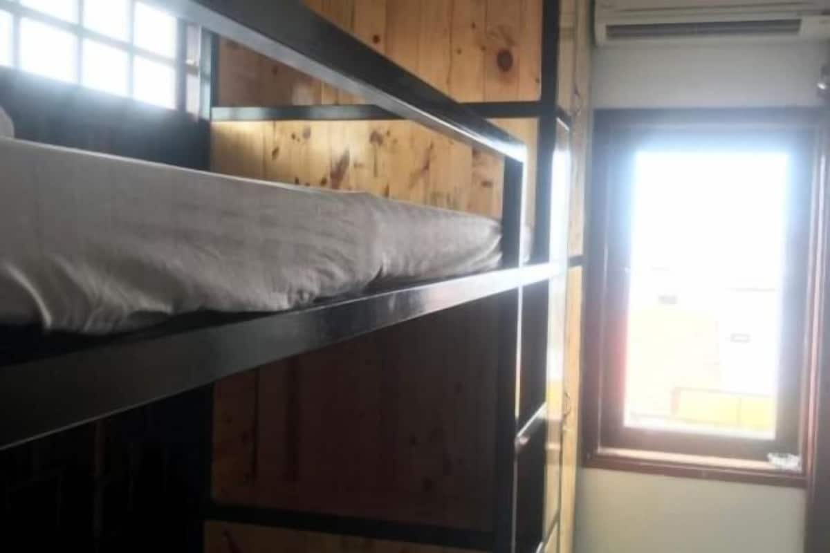 Minibar, bureau, chambres insonorisées, fer et planche à repasser