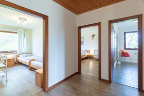 3 Schlafzimmer, Reisekinderbett, kostenloses WLAN