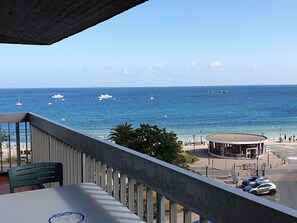 Property grounds - Apartment in Perros-Guirec with Panoramic View, Terrace and Private Parking (Perros-Guirec)