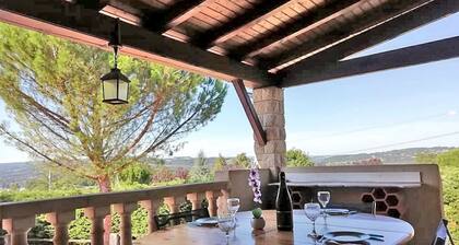 ★★★ INSOLITE: a house with atypical charm, with swimming pool ★★★