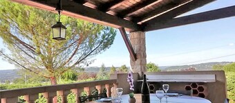 ★★★ INSOLITE: a house with atypical charm, with swimming pool ★★★