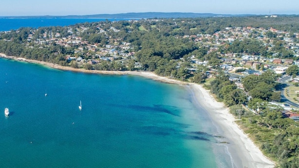 Nær stranden