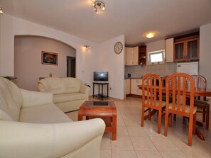 Apartment (Apartment Tonko) | Wohnzimmer | Fernseher