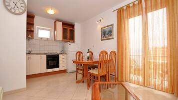 Apartment (Apartment Tonko) | Dining room