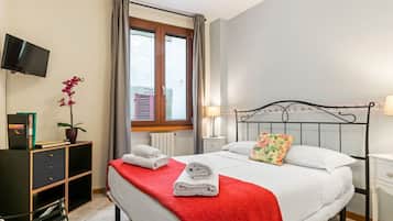 Apartment, 2 Bedrooms | 2 bedrooms, free WiFi, bed sheets