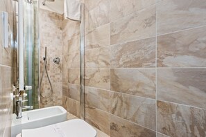 Apartment, 1 Schlafzimmer | Badezimmer | Dusche, Regendusche, Haartrockner, Bidet