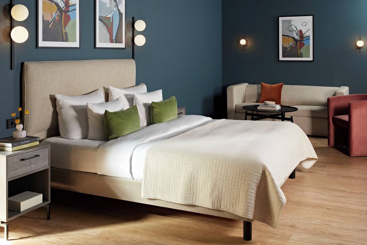 Studio – deluxe | Sengetøy av topp kvalitet, memory foam-senger og skrivebord