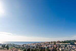 아파트 (Two Bedroom Apartment with Balcony an) | 해변/바다 전망