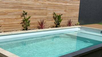 Piscine extérieure, piscine chauffée