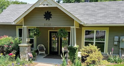 Makin' Memories What We Do Best, With Family and Your Tail Wagging Friends.