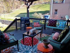 Property grounds - Makin' Memories What We Do Best, With Family and Your Tail Wagging Friends. (Chattanooga)