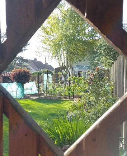 Oak Tree Cottage situated in the peaceful countryside village of Little Snoring