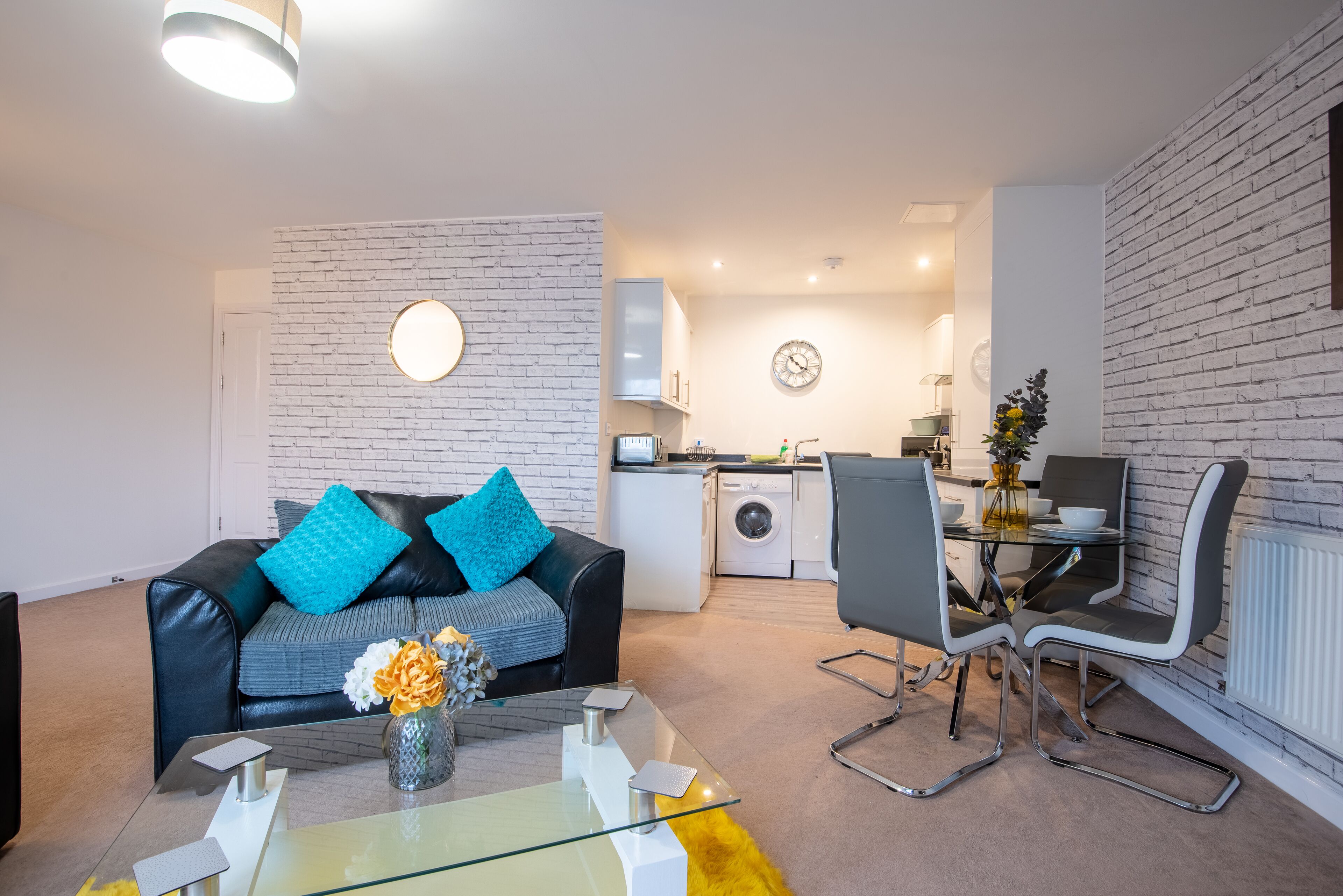 Apartemen, kamar mandi pribadi, pemandangan halaman | Lounge