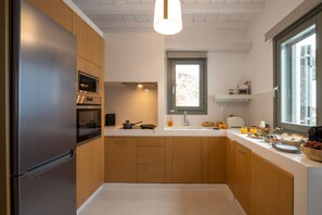 Villa | 2 bedrooms, bed sheets