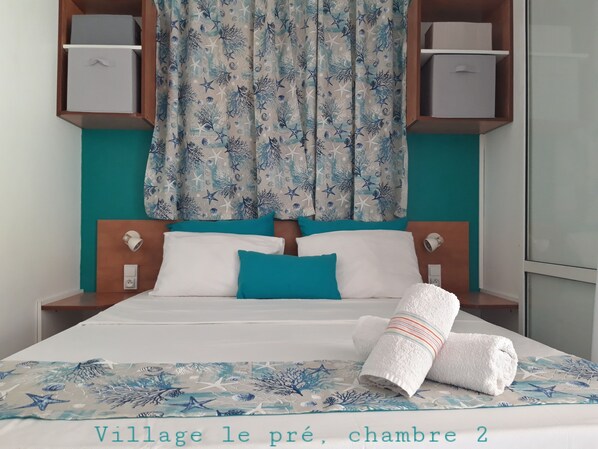 2 chambres, fer et planche à repasser, Wi-Fi, draps fournis