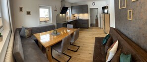Interior - Description (Schwendau)