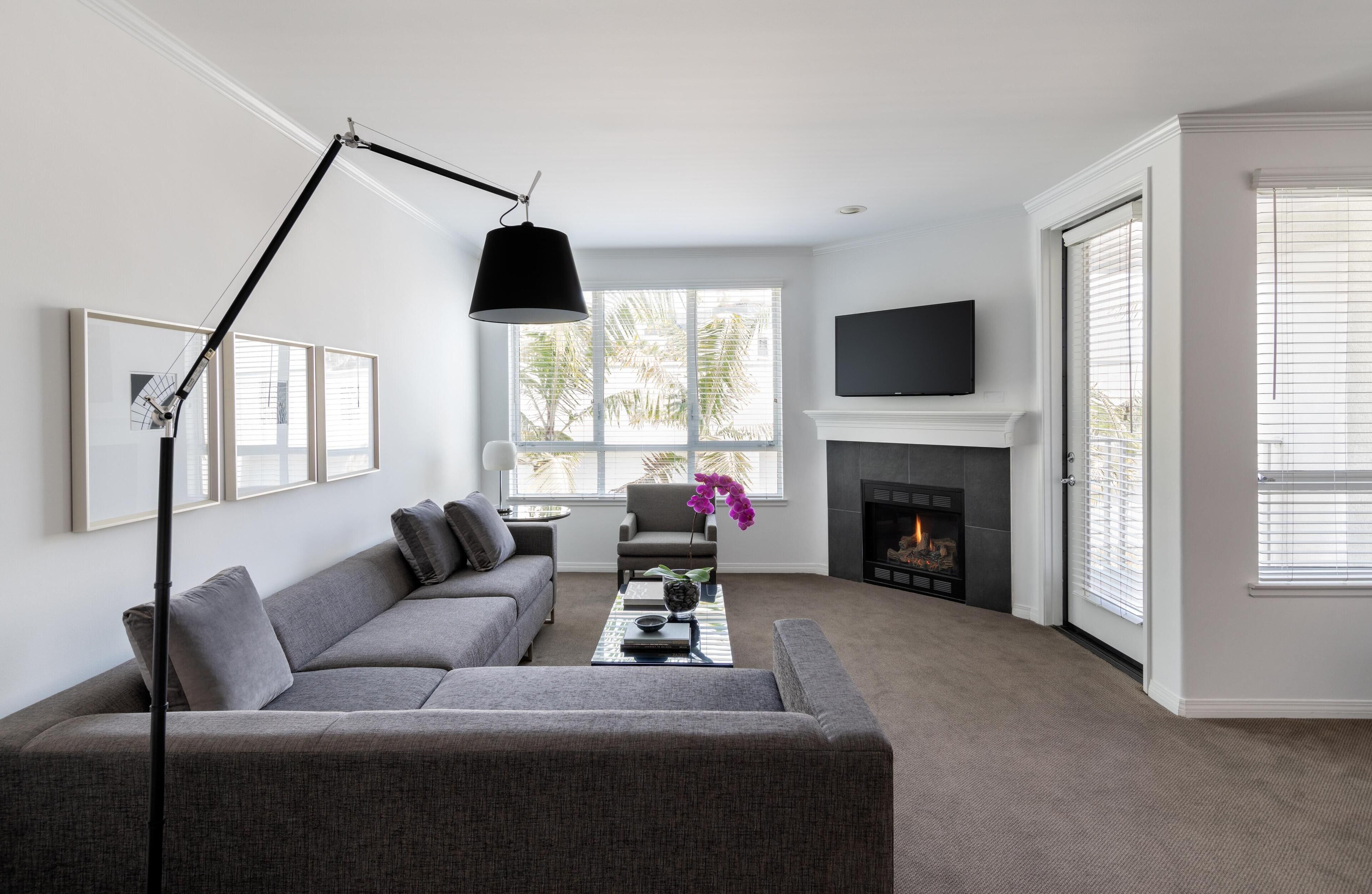 AKA Residences Spacious Premium Suite w/ Full Kitchen, Private Patio & WiFi