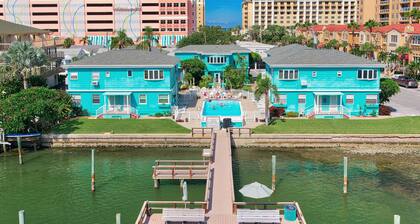 Cute One Bedroom at The Coral Resort Apts by RedAwning