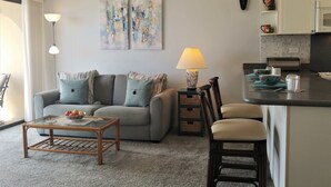 Living area - Waikiki - It's all about the Ocean View (honolulu)
