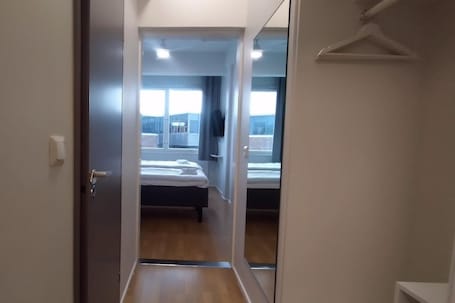 免费 WiFi、床单