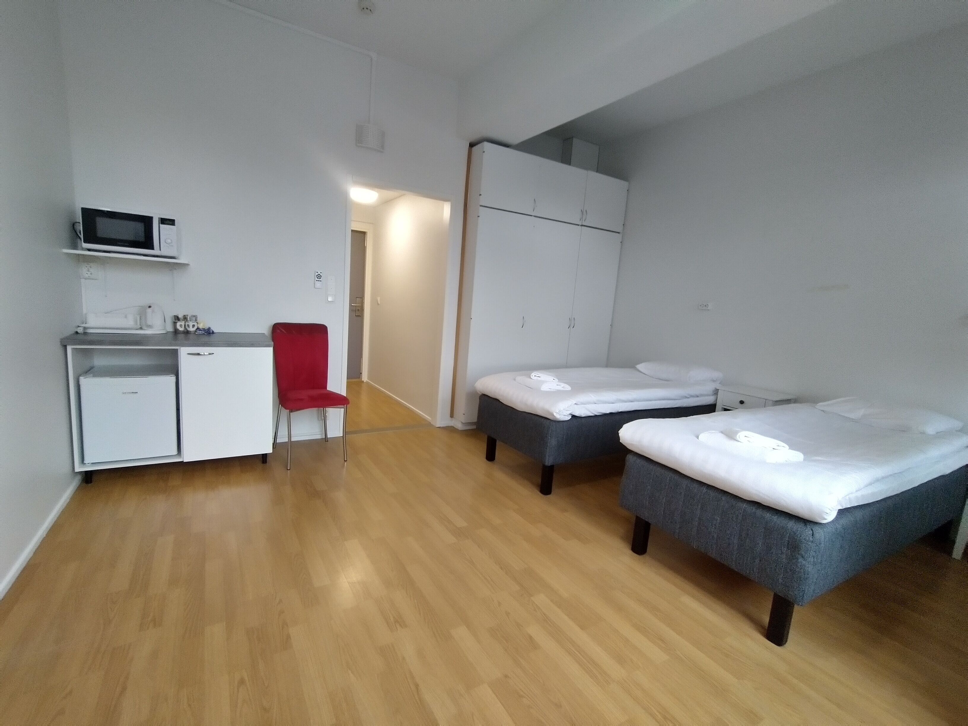 triple room | free wifi, bed sheets