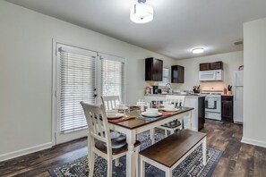 تناول الطعام