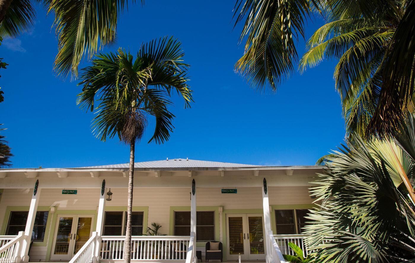 Caribbean-Style Family Home w/ Full Kitchen, WiFi, Grill, & Outdoor Veranda